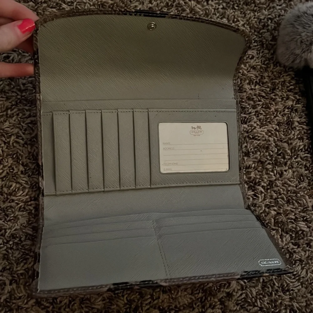 Coach wallet - Picture 3 of 3